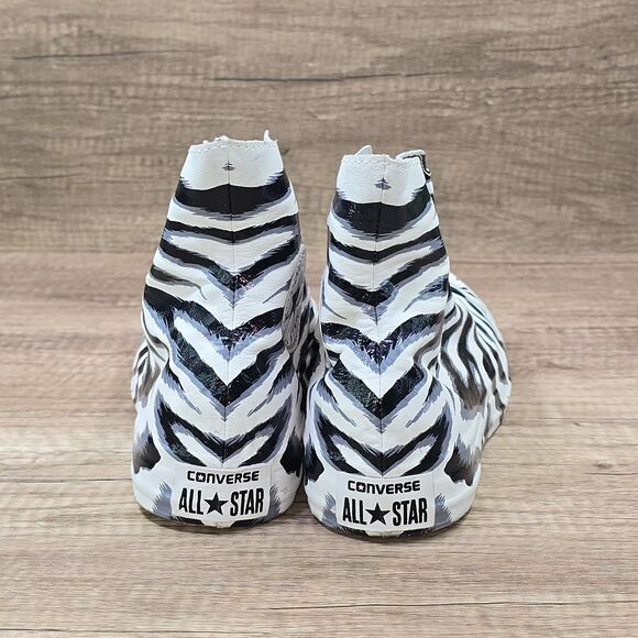 Converse Chuck Taylor All Star Shroud Hi Women's Size 7 White Black Zebra Shoes - Picture 4 of 9